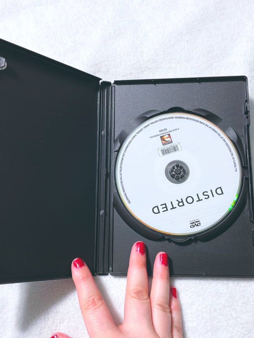 Distorted DVD - Picture 3 of 4